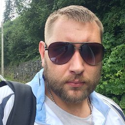 Denis, , 38 