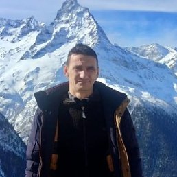 Nikolay, 48, 