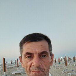Ivan, 52, 