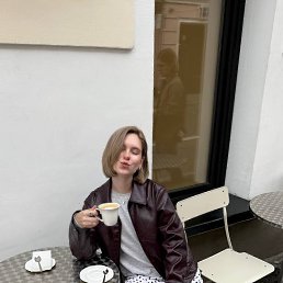  Yana, , 29  -  2  2025