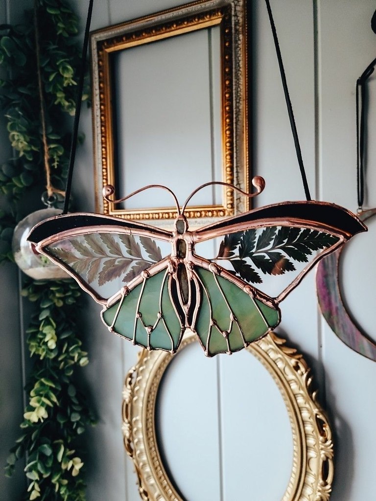 Витражи своими руками — это способ добавить в интерьер немного магии и света. Такие изделия ... - 3