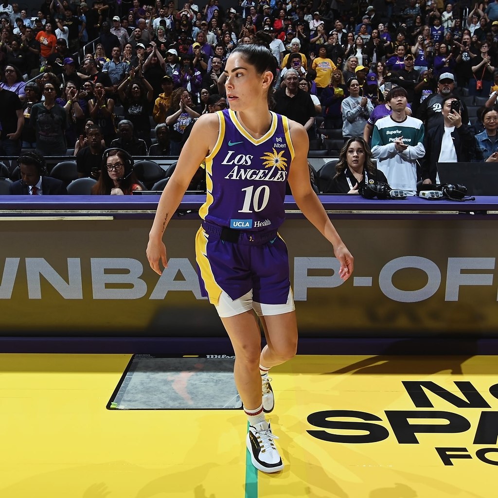  , - .#girls@we_love_basketball