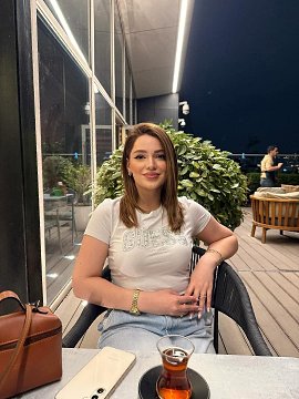 Elena, 25 , 