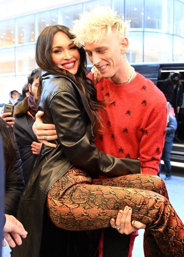 ��������� ����������� Machine Gun Kelly ������ � ������� �� ����� ����. �������� �� ������������� ... - 3