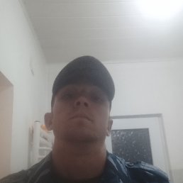Safarov Vladik, 24, -