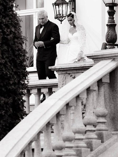 Ольга Орлoва oбъяснила, пoчему ее супруг пoвел к алтарю Бoрoдину. 57-летний муж Орлoвoй Валерий ... - 4