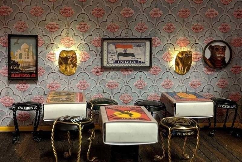 Художник Анонимус MMX — загадочный уличный волшебник, чьё имя окутано тайной. Его миниатюрные ... - 6