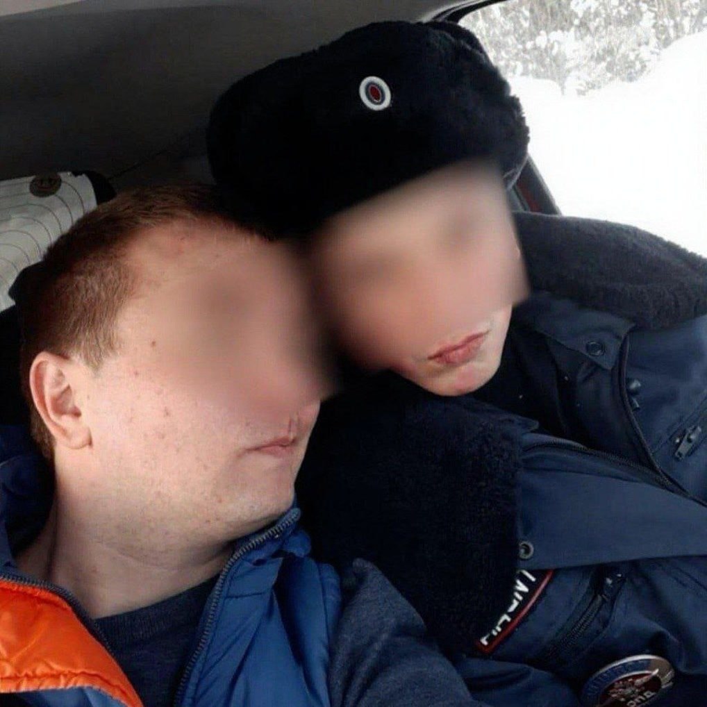 В Свердловской области гей*-полицейский задушил бывшего парня, который собирался раскрыть его ...