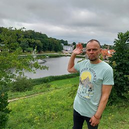 Jura, 47, 
