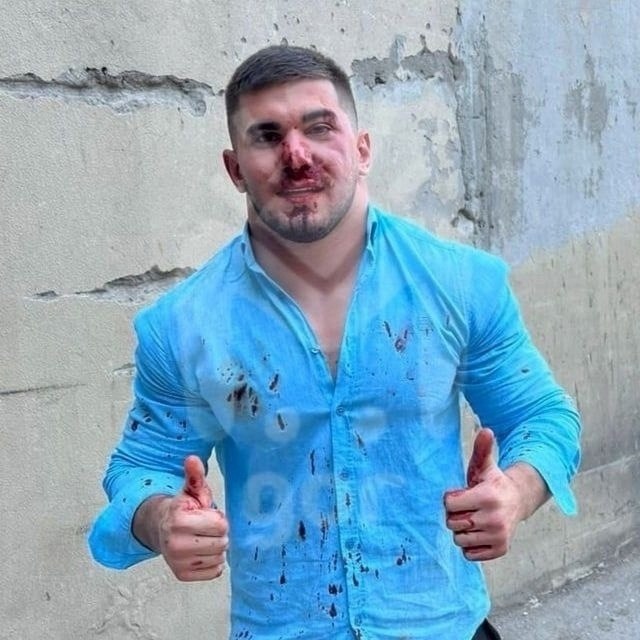 Сегодня в 8 утра произошел арест Асхаба, популяреного блогера. Пока что неизвестны причины, но ...