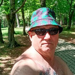 Vyacheslav, 60, 