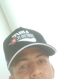 Luis, 22, 