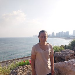 Anna, 48, 