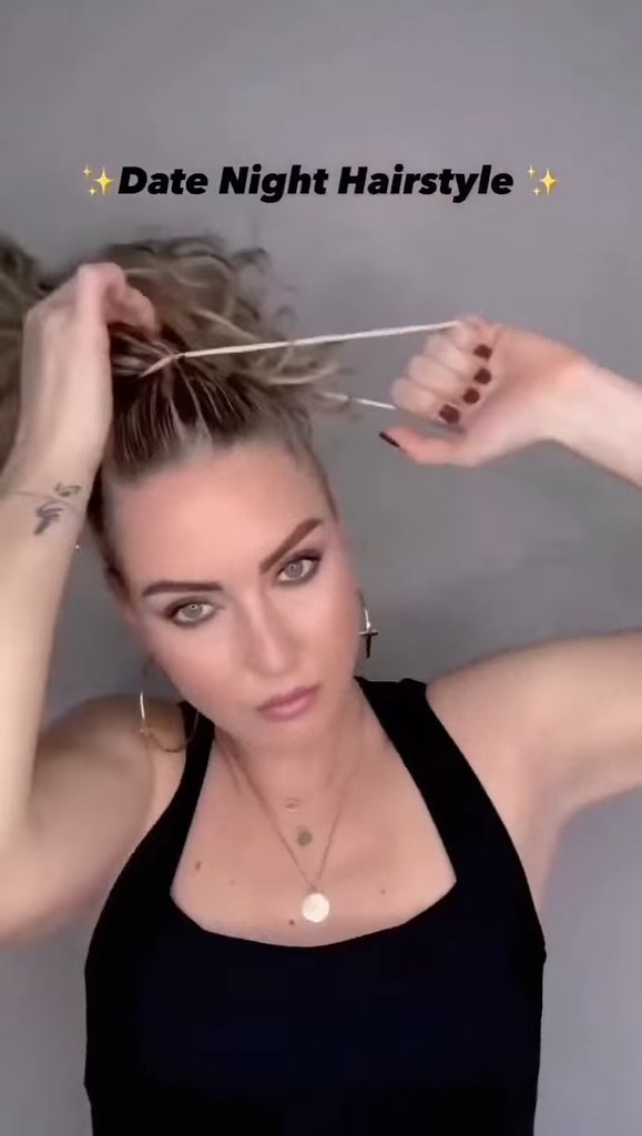 Красивая прическа для особого случая