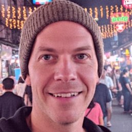 �����, ����, 44 ����