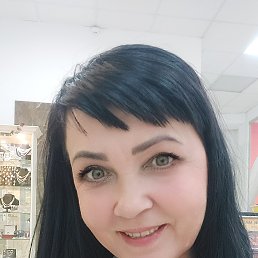 HELEN, 53, 