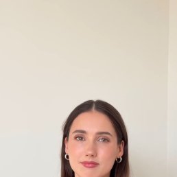 Maria, 19, 