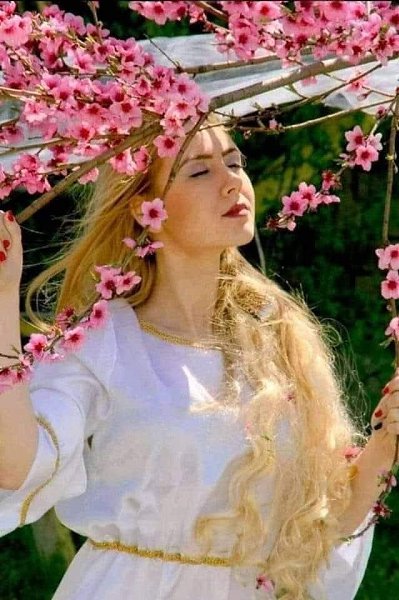 ÒÐÈ ñàìûõ ÇÀÌÅ×ÀÒÅËÜÍÛÕ ìåñòà íà ÑÂÅÒÅ... ÁÛÒÜ â ÷üèõ- òî ÌÛÑËßÕ...  ÷üèõ - òî ÌÎËÈÒÂÀÕ... È â ...