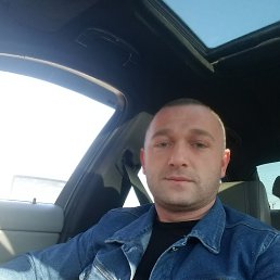 Mixail, 33, 