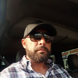 Aaron, 38, 