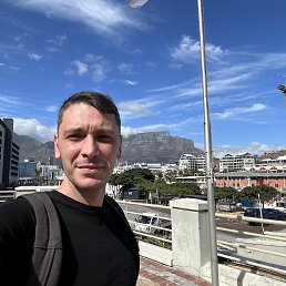 Viktor, 31, 