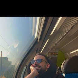 Mo, 30, 