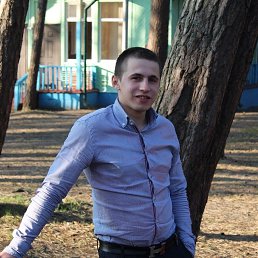ALEKSANDER, 29, 