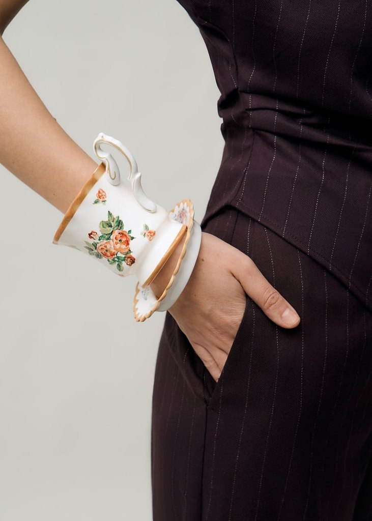   :  Moschino     . -,  , -  ... - 2