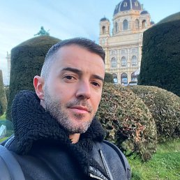 ������, 33 ����, �����������