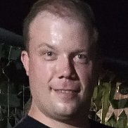 Ը, 35 , 