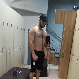  Abdufattox, , 30  -  27  2024