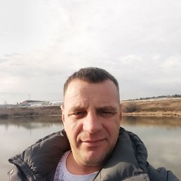 Vladimir, 39, 