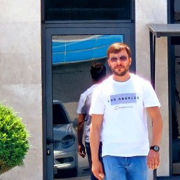 Alex, 35, 