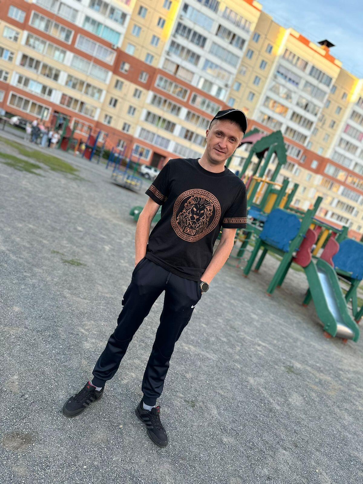   - 3  2025  20:27 - 32