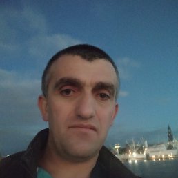 George, 25, 