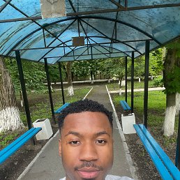 Damo Frederik, 24, --