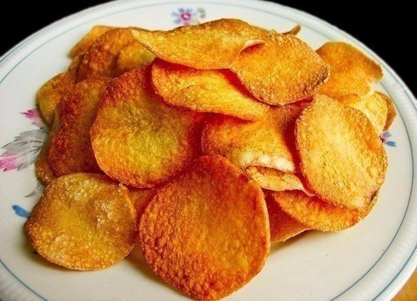 Чипсы в микроволновке.Чипсы БЕЗ МАСЛА И БЕЗ СОЛИ! Очень вкусно!Но, по желанию, можете добавить ...