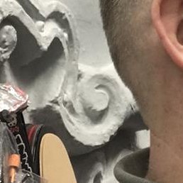 Bron, ������, 47 ���