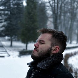 Maks, 21, 