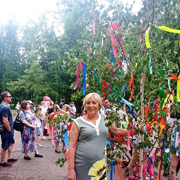 Lybov, 65, 