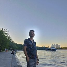 Hassen, 29, 