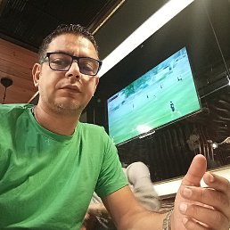 Karim, 39, 