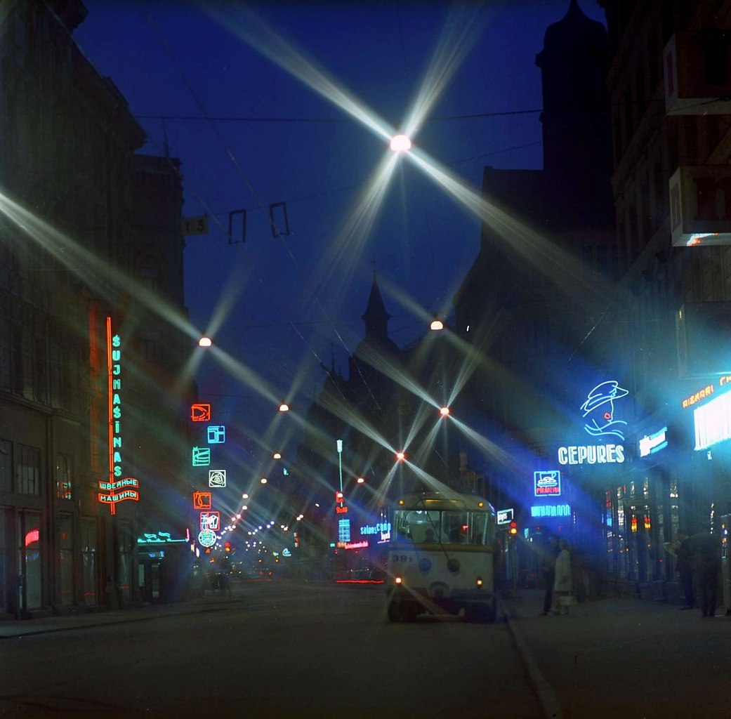    ,  , 1972 .