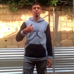 Cesar, 29, 