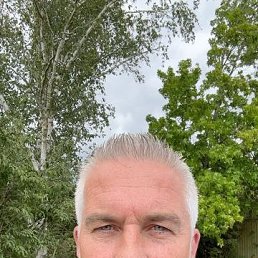 Henadz, 60, 