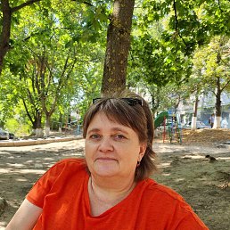 Olga, 46, 