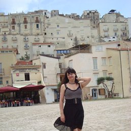 Elena, 51, --