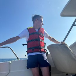 ������, ������, 32 ����