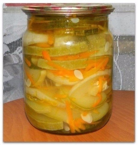 Кабачки, консервированные с морковью.На 3 кг. кабачков берем следующие ингредиенты:- 3 стакана ...