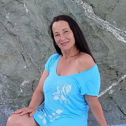 Elena, 55, 